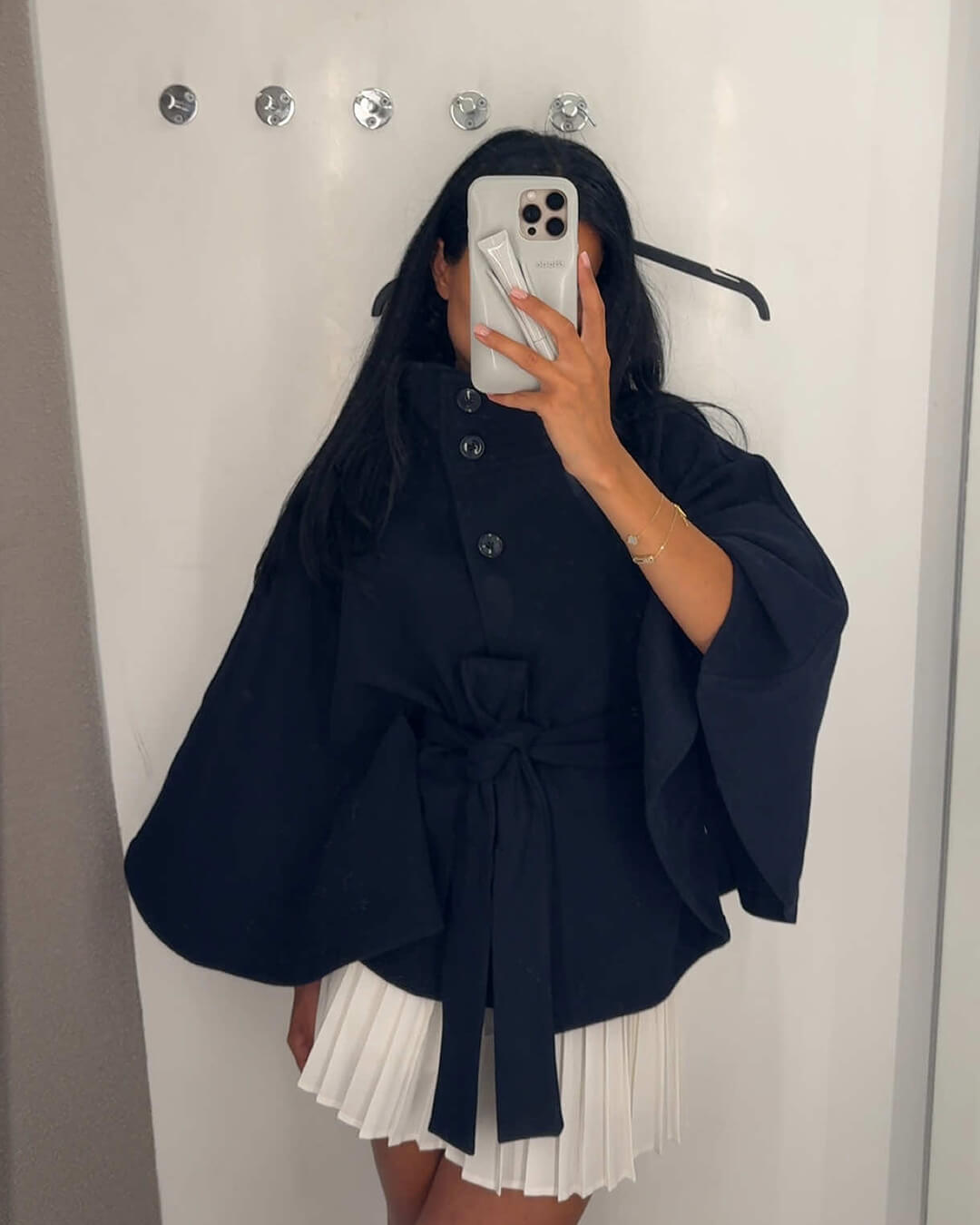 Chloe Elegant Cape