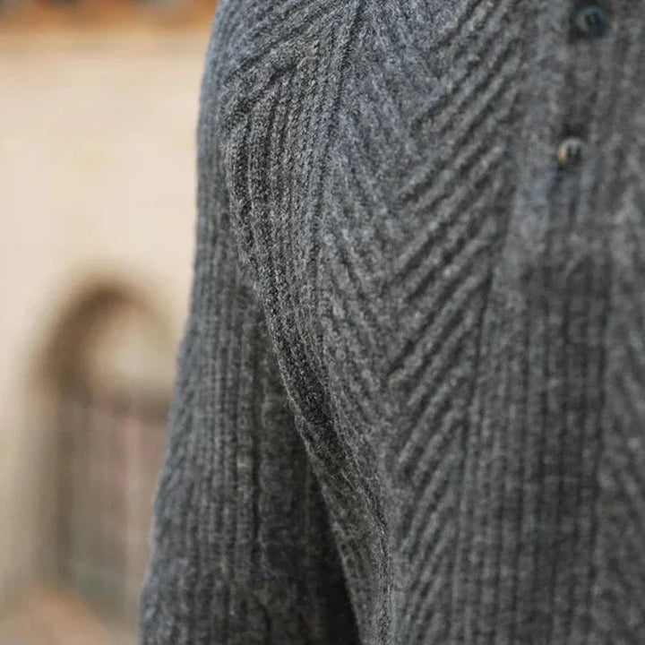 Knitted Sweater – Patterned Texture & Layered Warmth