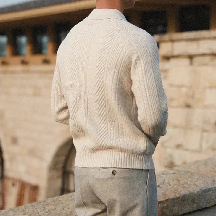 Knitted Sweater – Patterned Texture & Layered Warmth